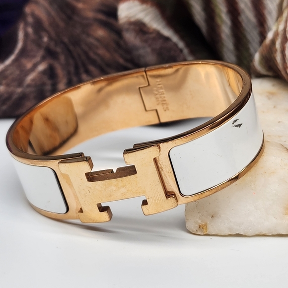 Hermès Designer Bracelet Rose Gold/White Enamel Size 7 - Picture 3 of 16